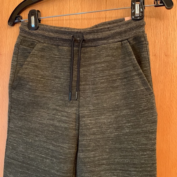 New with tags UP size 10 / 12 gray marled drawstring elastic waist jogger pants - Picture 1 of 7